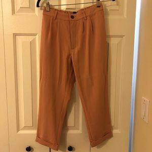 NWT High-Waisted Blush Cropped Pant